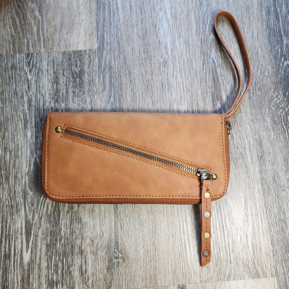 Free People Wallet Wristlet Clutch Zip-Around Tan Brown Vegan